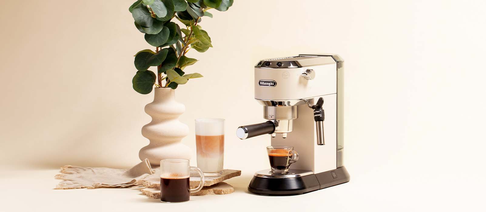 DeLonghi ECAM 290.81.TB Magnifica Evo Latte